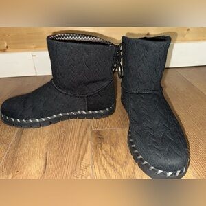 Muk Luks Black Knit Boots